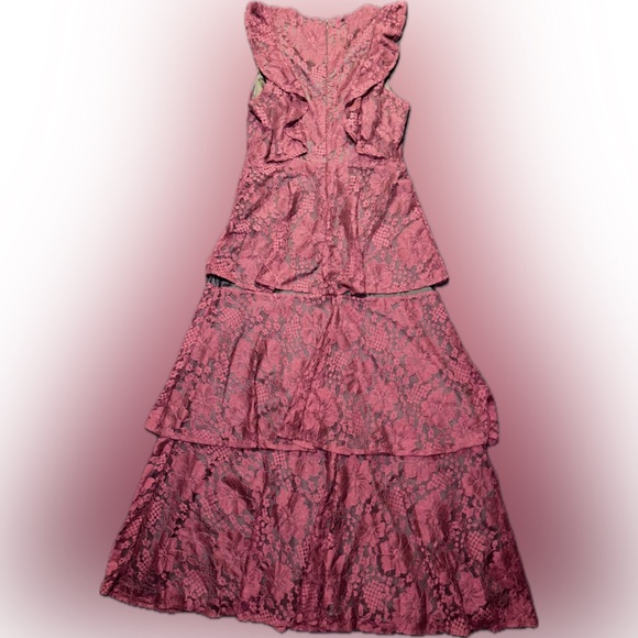 NWT Lulu’s Molinetto Lace Tiered Maxi Dress - Picture 3 of 7